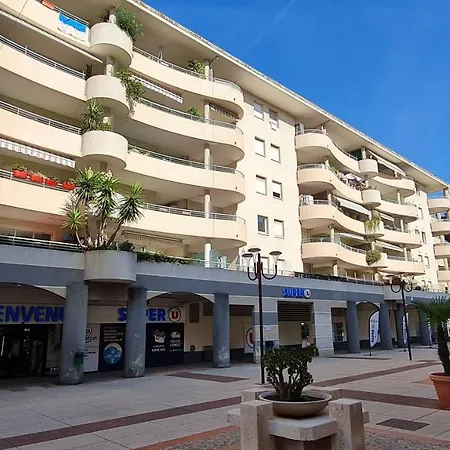 Seaside501 Apartment