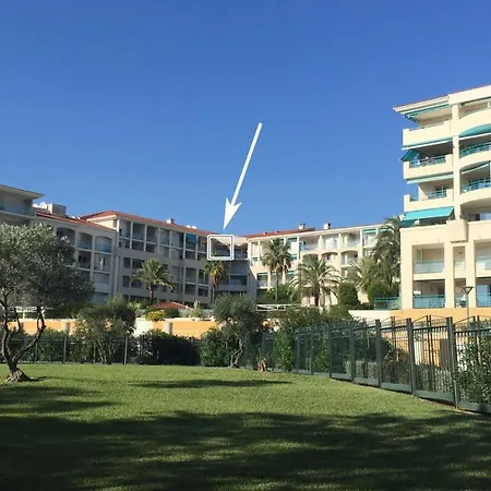 Seaside501 - Completely Renovated, At 5 Minutes Walk From